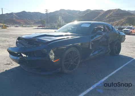 2018 Dodge Challenger Sxt z USA, uszkodzony, nr VIN 2C3CDZAG8JH242540